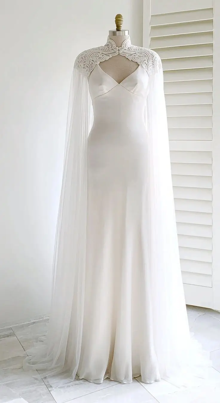 Customized White Bridal Long Tulle Cape with Embroidered Lace Appliques Long Wedding Dress Party Cloak Formal Wear Coat