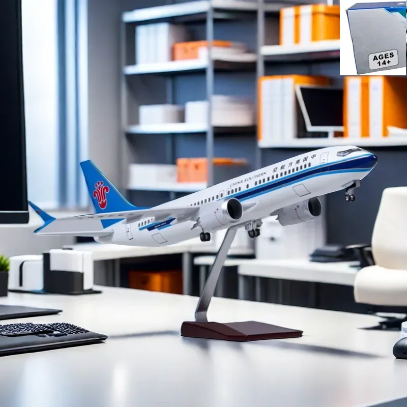 

1/85 Scale 47CM Airplane 737MAX B737 MAX Aircraft China Southern Airline W Light and Wheel Diecast Plastic Resin Plane Model Toy
