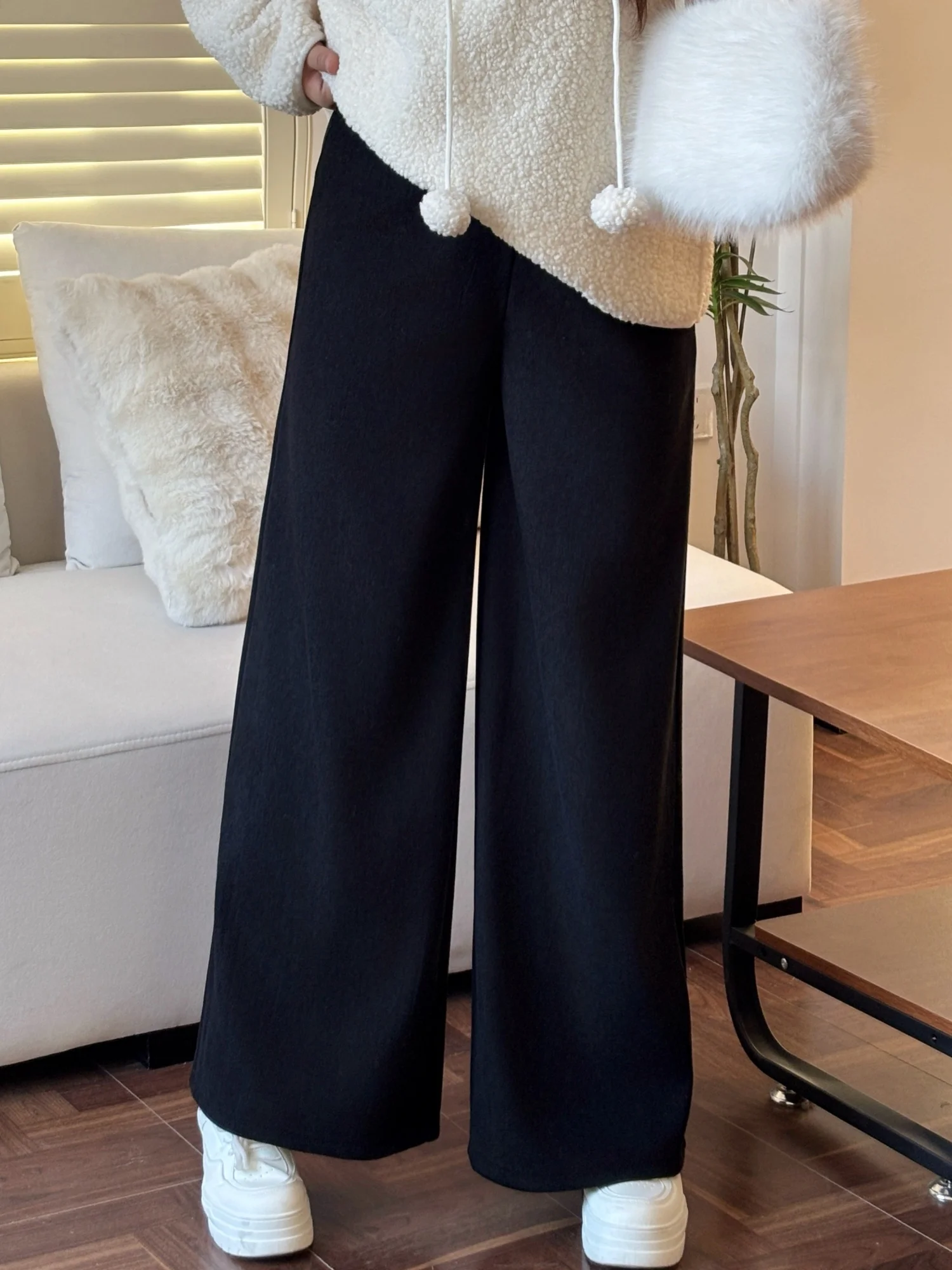 

plus Size Women's High Waist Fleece Lined Wide Leg Pants Casual Meat Concealing Straight Cut Trousers Trendy Winter Pants