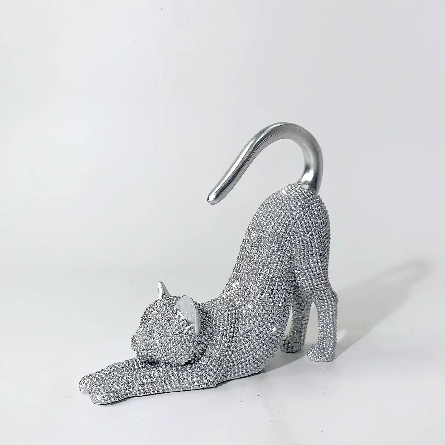 Sparkling Rhinestone Stretching Cat Figurine Jewelry Holder Light Desktop Decor for Necklace Earring Storage Home Accent Gift