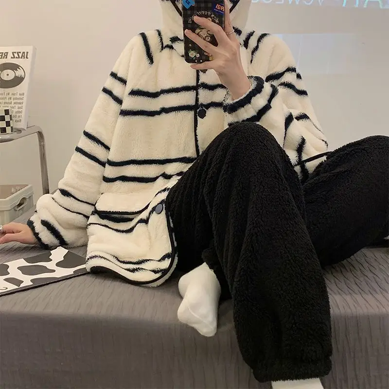 

Фланелевые женские пижамы для отдыха, модные, премиум-класса, осень-зима, удобная одежда для сна, утепленная домашняя одежда на флисовой подкладке