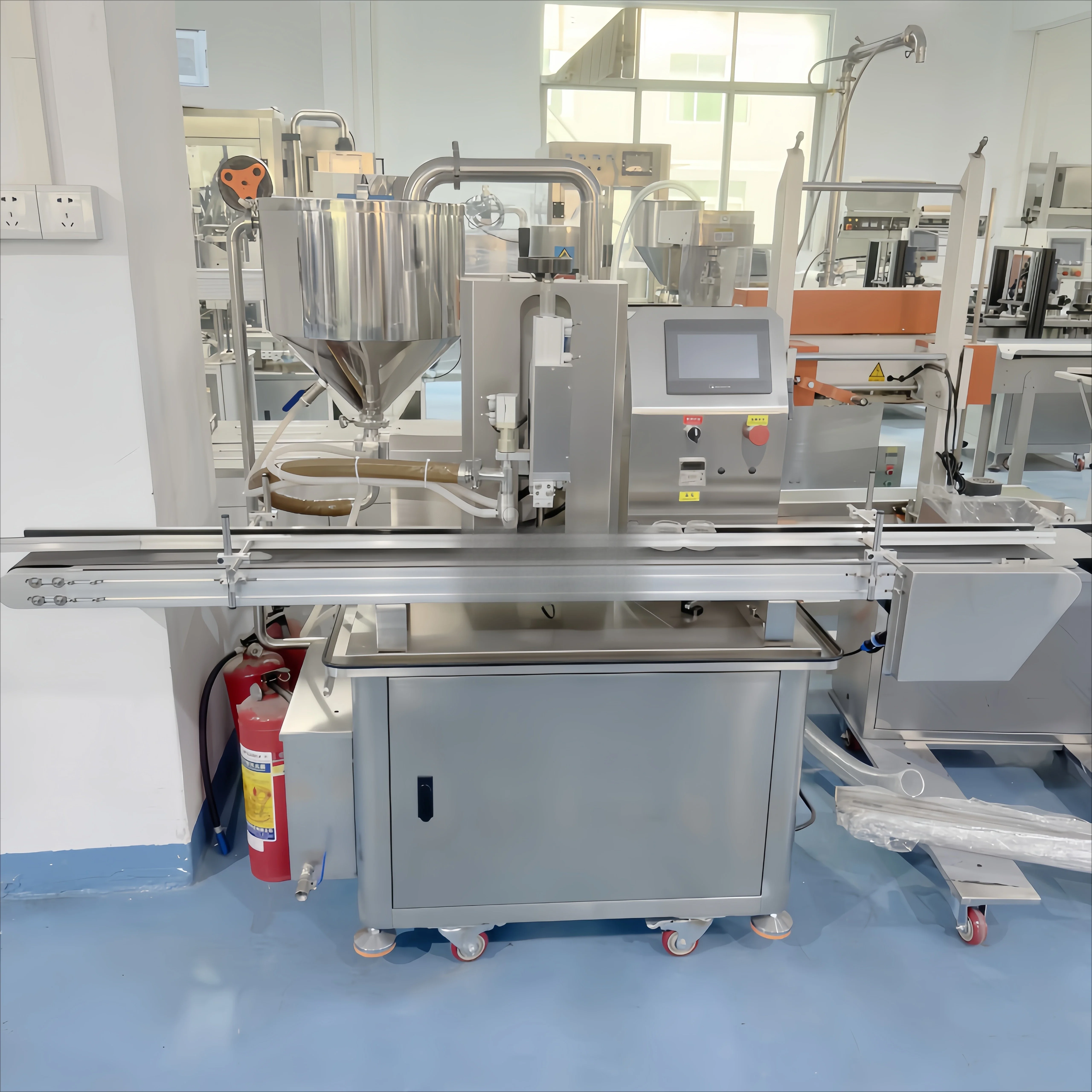 Full Automatic Body Lotion Sunblock Eyes Cream Gear Pump Engine Lube Oil Lubricating Oil Motor Oil Filling Machine