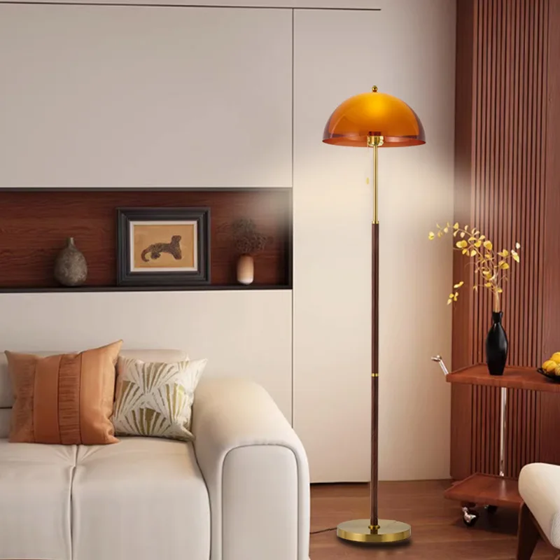 Lampa podłogowa do salonu, wysokiej jakości, w stylu amerykańskim retro, przy sofie, pionowa, designerska, tworząca atmosferę, oświetlenie do sypialni.