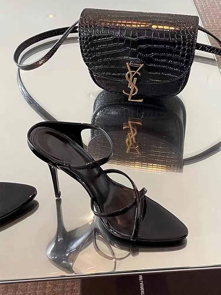Red High Heels Wearing Slippers for Women's 2024 Summer New One line Lacquer Leather Sexy and Exquisite Open Toe Sandals