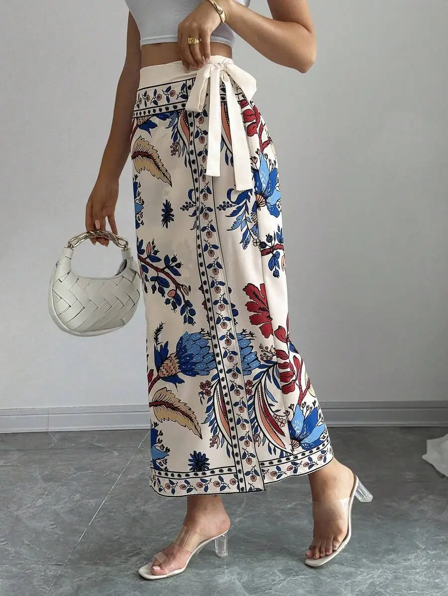 Falda midi cruzada con estampado floral y acabado satinado para mujer