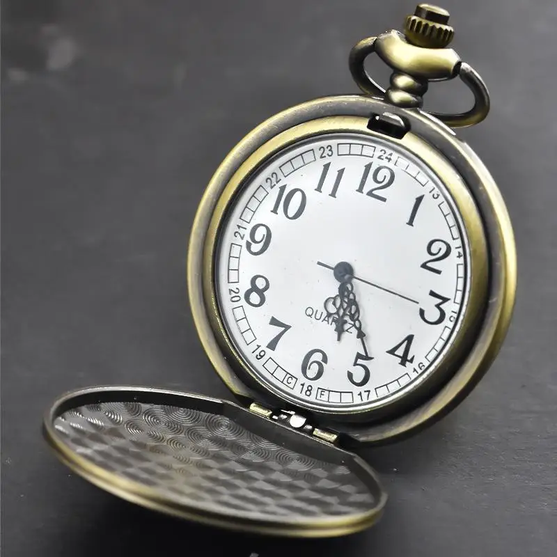 Hot Sale Men's Vintage Hollow Out Circular Pocket Watch Chain Quartz Pocket Watch Souvenir Gift