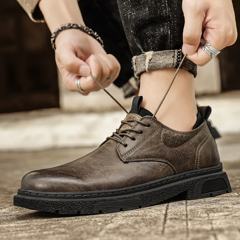 

2025 new plus size men's casual shoes, thick soled leather shoes, hand sewn loafers, fashionable men's shoes