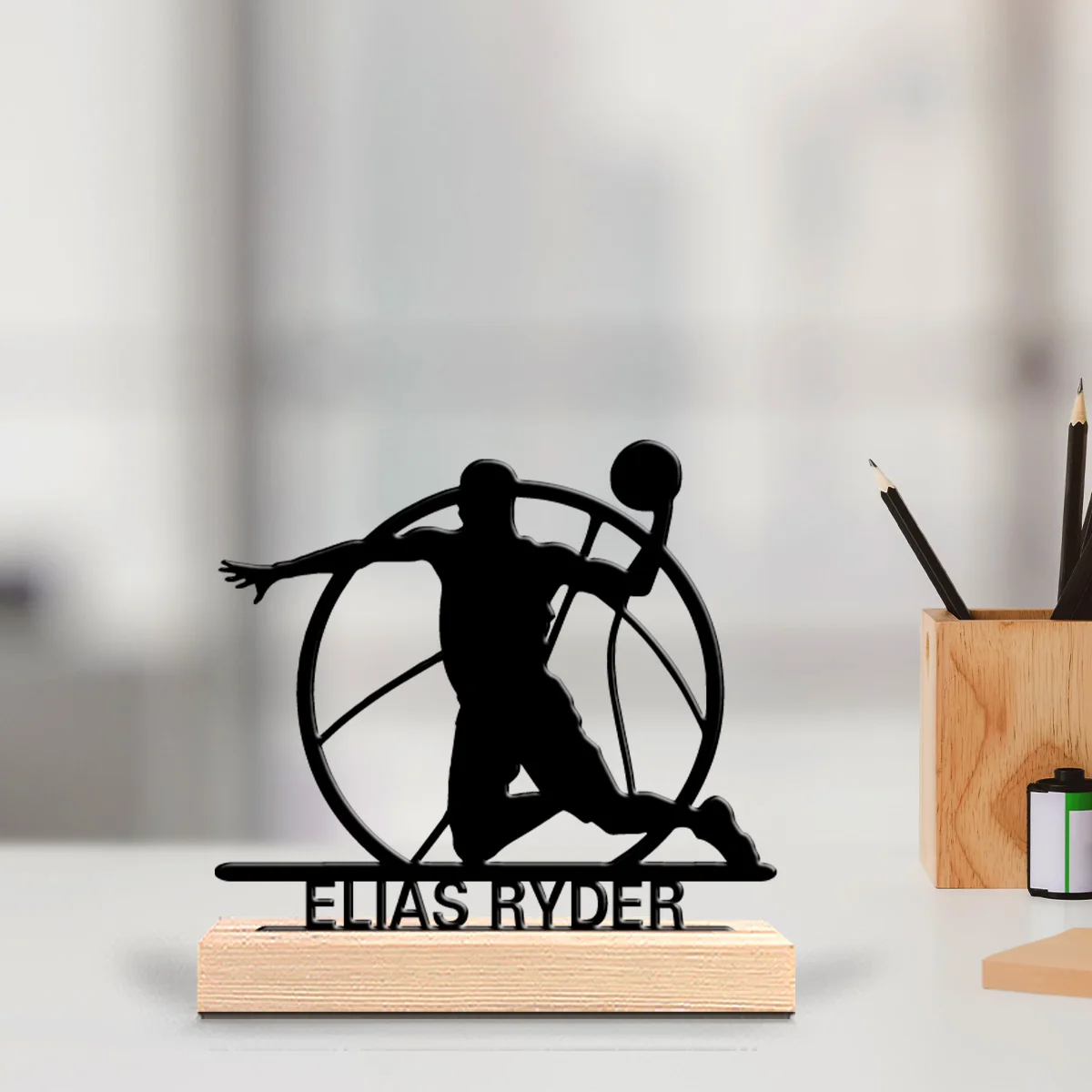 1pc Abstrac tbasketball  Personalized Letter Metal Statue Iron Ornament Art Crafts With Wood Base Tin StatueFor Home Decor