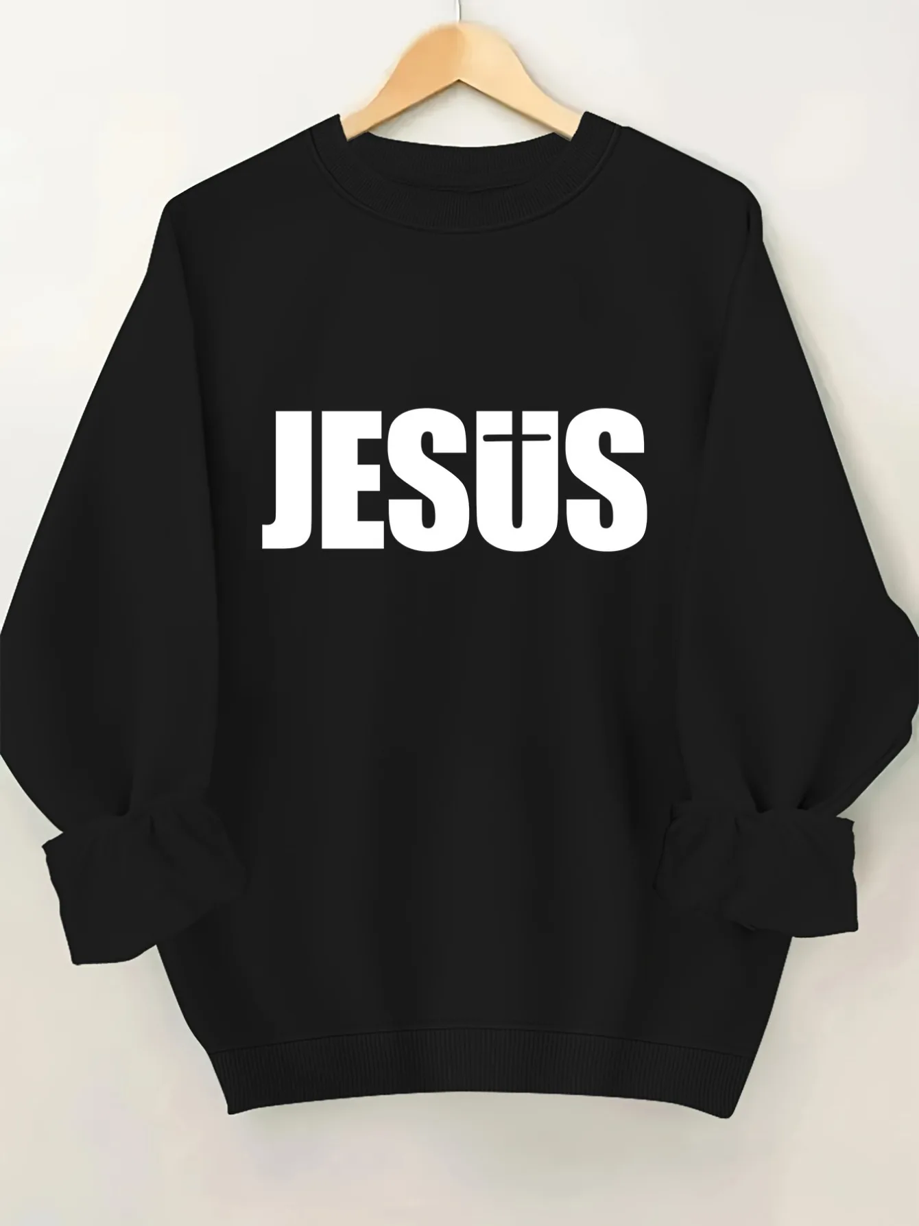 سويت شيرت نسائي كاجوال برقبة دائرية مع طباعة جرافيك "JESUS"، قماش بوليستر 100%، مريح لجميع المواسم، 250 جرامًا للمتر المربع #1