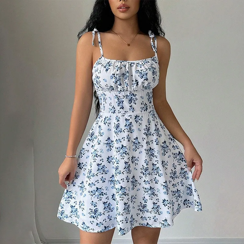The Cami Dresses with Small Flower Prints A Backless Design and Thin Spaghetti Straps Is Suitable for Beach Vacations and Summer