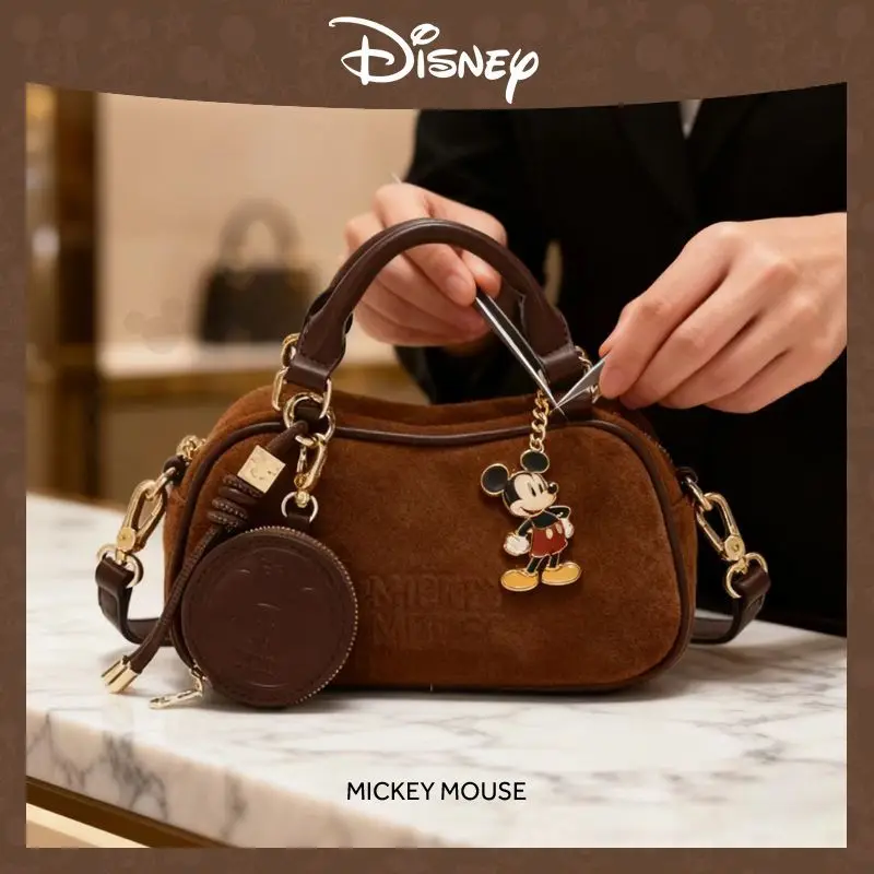 

Disney fashion retro light luxury cartoon Mickey handbag for women, high-quality frosted versatile underarm shoulder bag