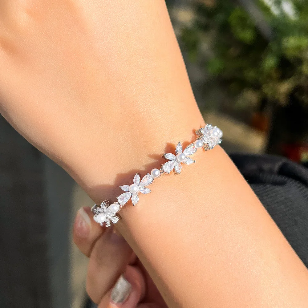 CWWZircons Shiny White Cubic Zirconia Pave Flower Leaf Shape Pearl Bracelets for Women Wedding Bridal Jewelry Accessories CB301