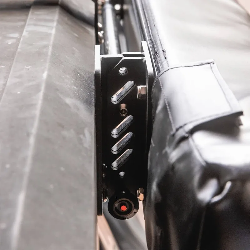 Outdoor side tent car canopy tent, quick disassembly and quick installation bracket, installation bracket