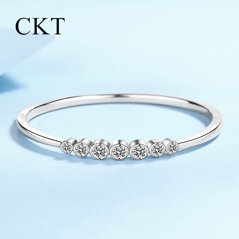 Luxury Platinum Pt950 2.5 Carat Moissanite Bangles for Female Fashion Simple Temperament Versatile Bracelet Wedding Fine Jewelry