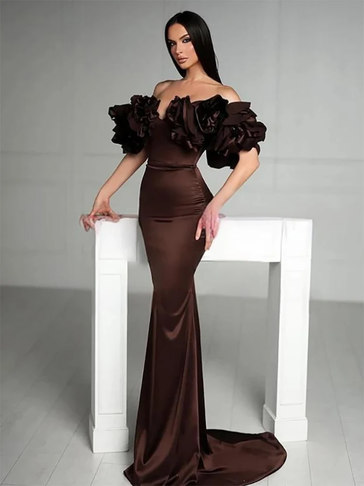 ชุดราตรีสีดำแบบยาวสั่งตัดพิเศษ ผ้าซาตินเปิดไหล่ทรงเมอร์เมดแต่งระบาย สำหรับงานเลี้ยงค็อกเทลหรืองานพรอม ปี 2025