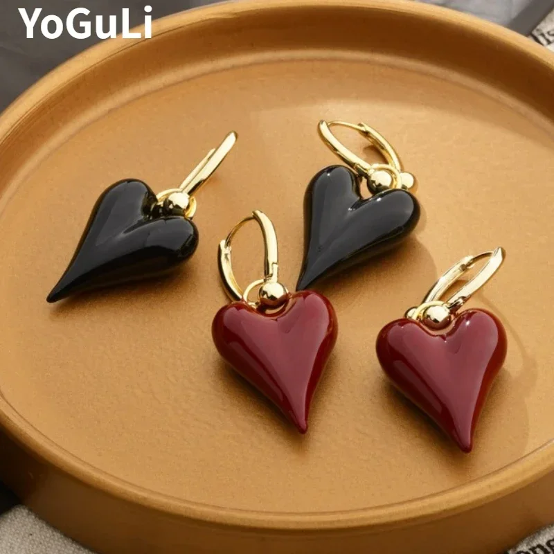 Fashion Jewelry Popular Temperament Enamel Heart Dangle Earrings For Girl Women Gifts Pretty Design Ear Accessories