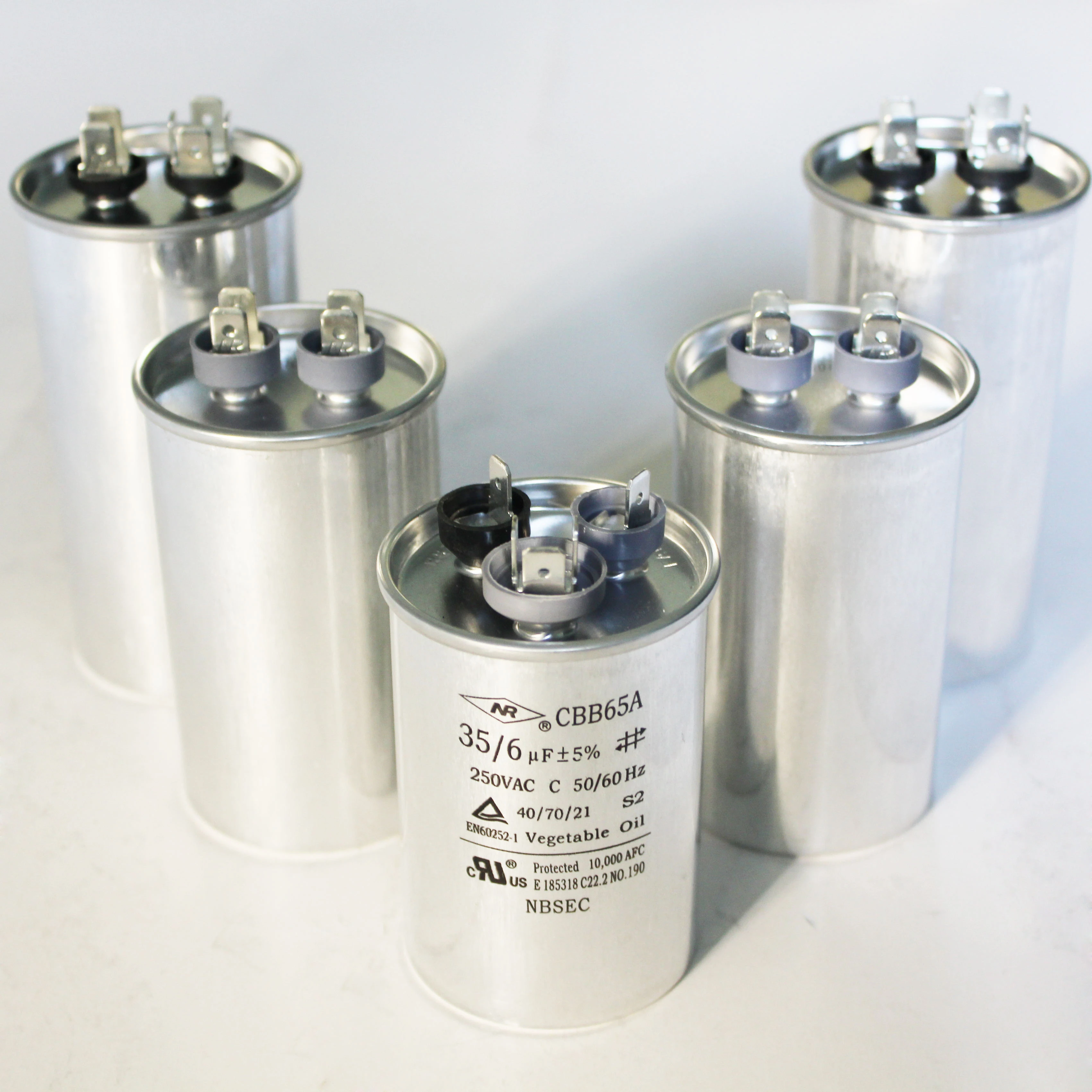 PW Low Cost CBB65 AC Motor Run Capacitor 450V Factory Price for Air Conditioner Compressor for FAN