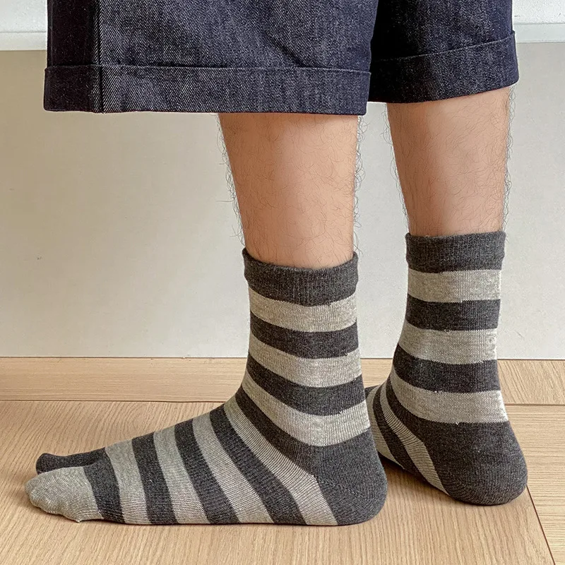 Men\'s 2 Finger Slipper Socks Cotton Tabi Toe Socks Mid-tube Autumn Sweat-absorbing Striped Two Toed Flip-flop Socks Man EUR38-43