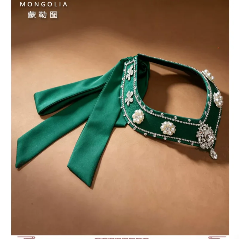 中国伝統舞踊用、内モンゴル族の民族舞踊に用いられる、リボン装飾のヘッドドレス、緑色。