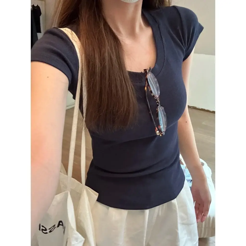 

Slim-fit Women's U-neck Short-sleeved T-shirt Basic Shoulder Threaded Top for Summer Base Layer Inner Wear