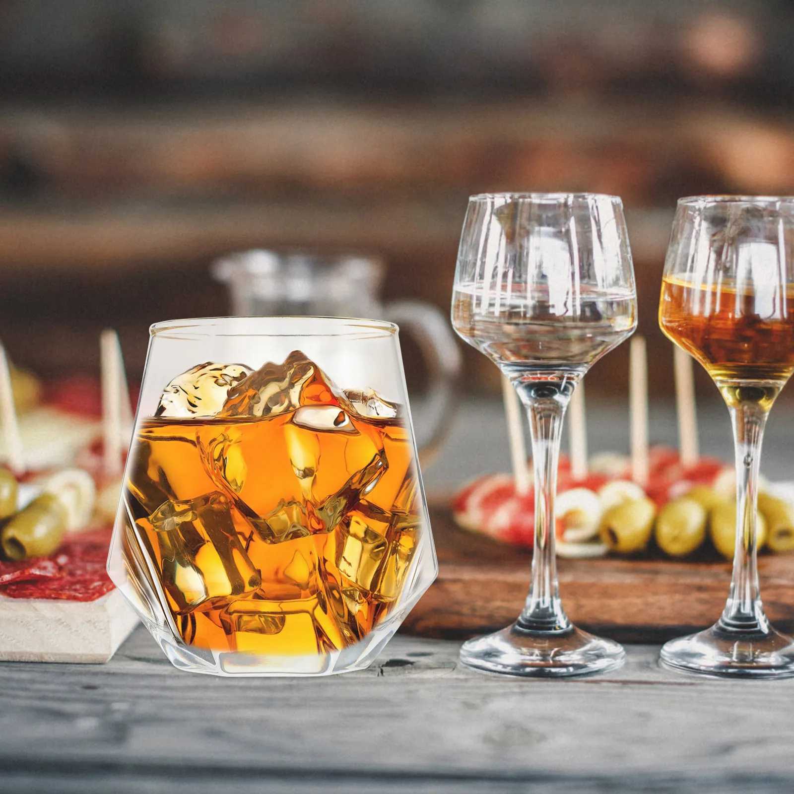 

Hexagon Glass Cup Thickened Clear Whiskey Glass Cold Drink Cocktail Cup Decorative Bar Supply Whiskey Glasses