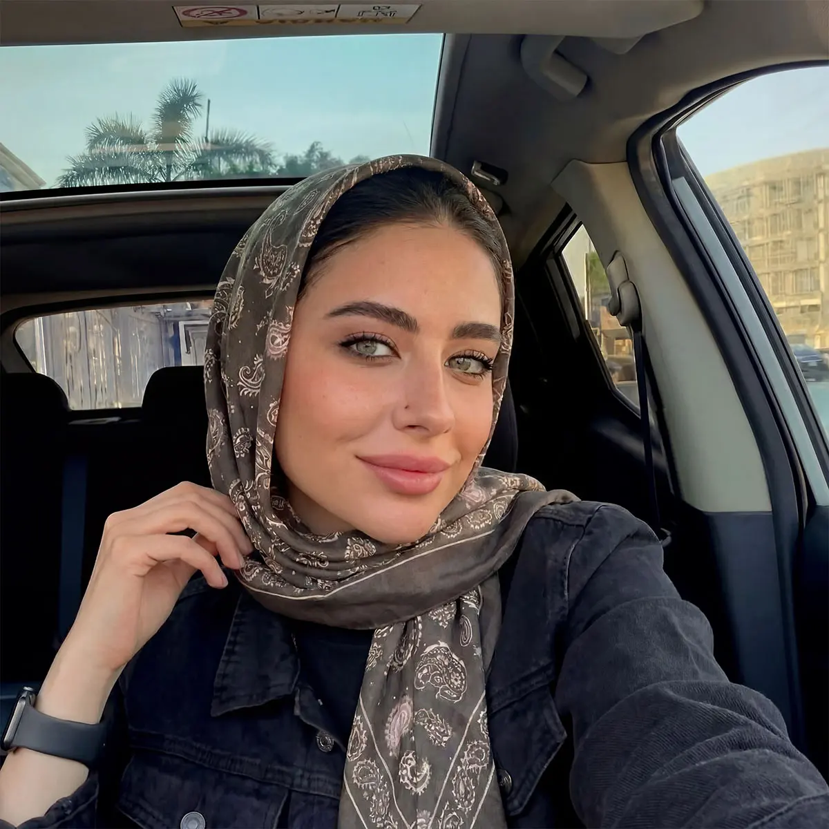 

Women Luxury Brand Satin Print Hijab Scarves Muslim Pareo Bandana Female Shawl Wrap Headband 90cm Cashew Flower