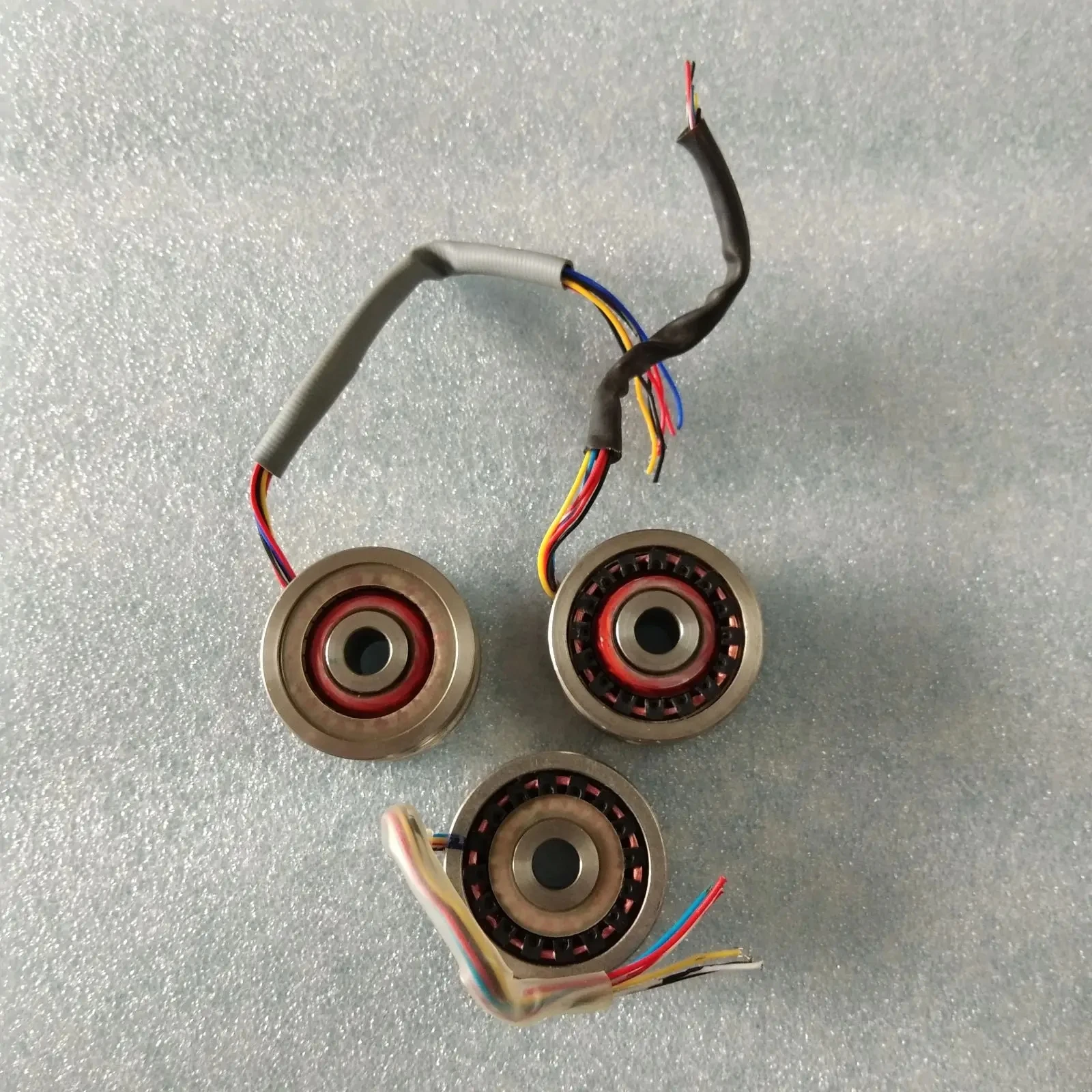 SSBH-15-E-5LX  encoder   ,     In good working condition, free shipping    A