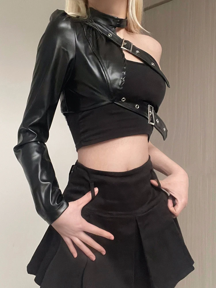 SUCHCUTE Punk สไตล์ PU แจ็คเก็ตหนังผู้หญิงเกาหลีสไตล์ปุ่มหนึ่งไหล่สีดํา Streetwear Biker Crop Top Gothic Techwear