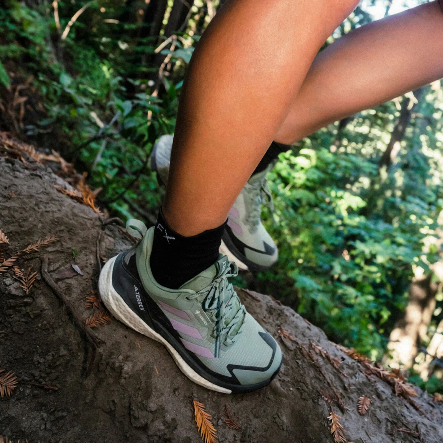 

Adidas Authentic Women's Outdoor Hiking Shoes IE5100