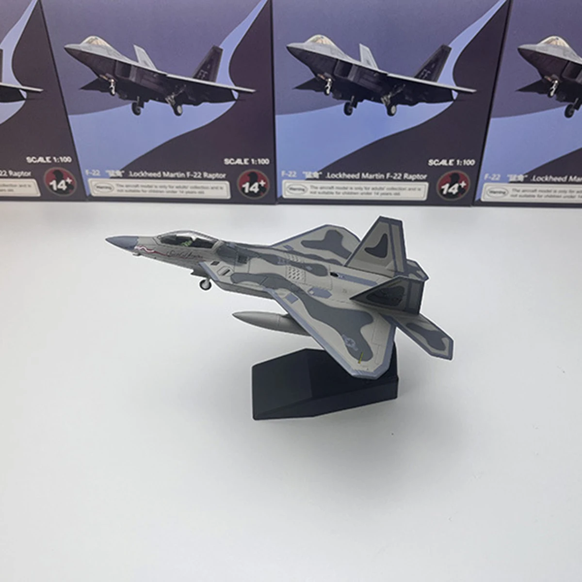 

1:100 литой под давлением американский истребитель F-22 Raptor, модель самолета, крутой Raptor, литая под давлением модель самолета, детский подарок, коллекция дисплея
