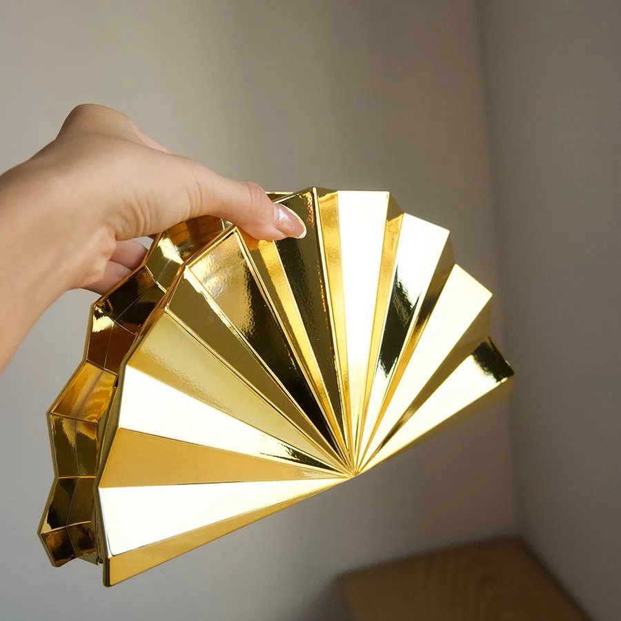 

Candy Color Fan Design Evening Bags for Women Half Moon Ruched Handbags Luxury Acrylic Box Shoulder Crossbody Bag Wedding Clutch