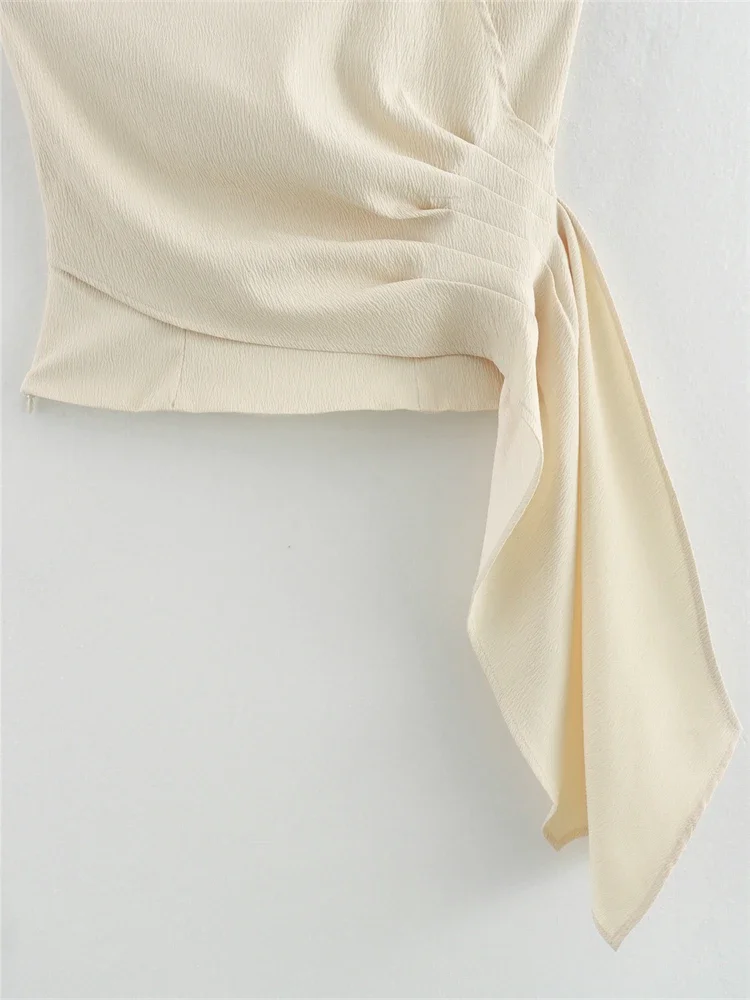 سترة نسائية مثيرة غير متماثلة بدون حمالات قابلة للطي بدون أكتاف بدون أكمام سترة نسائية موضة صيف 2024 ملابس خروج نسائية