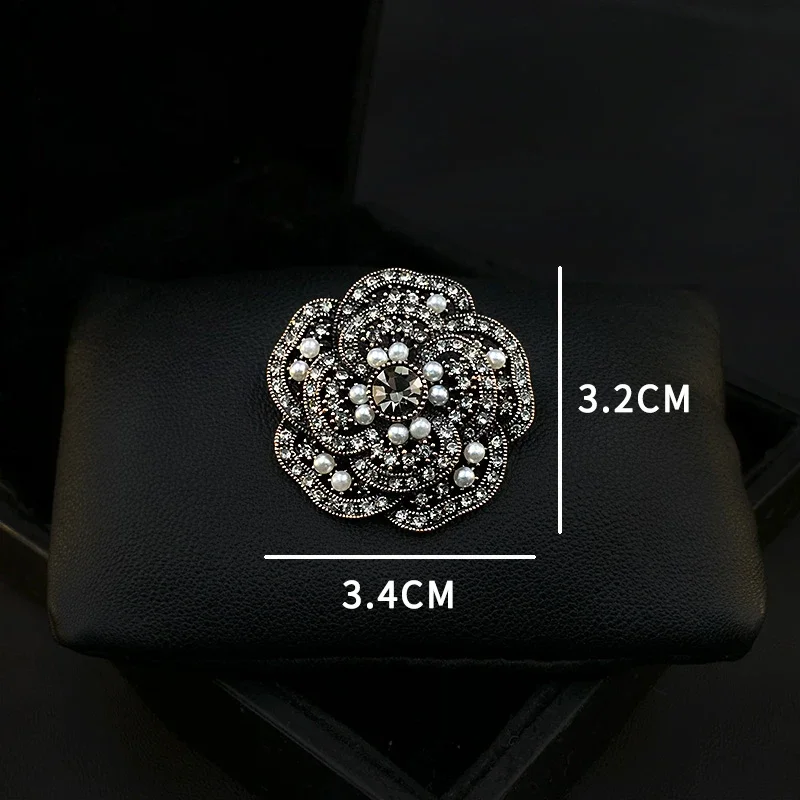 Retro Camellia Brooch for Women Suit Dark Gray Flower Pin Corsage Classic Pearl Rhinestone Jewelry Clothing Accessories 919