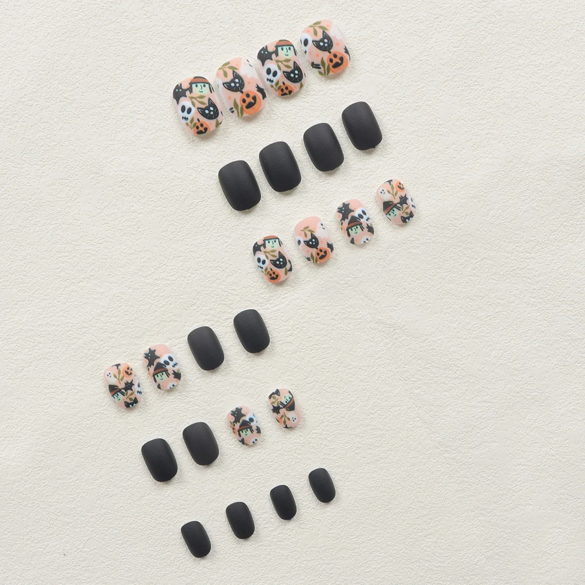 

24pcs Of Short Oval False Nails Matte Style Halloween Series Cute Skull Cat Pumpkin Witch Pattern Cute Style Nail Patches