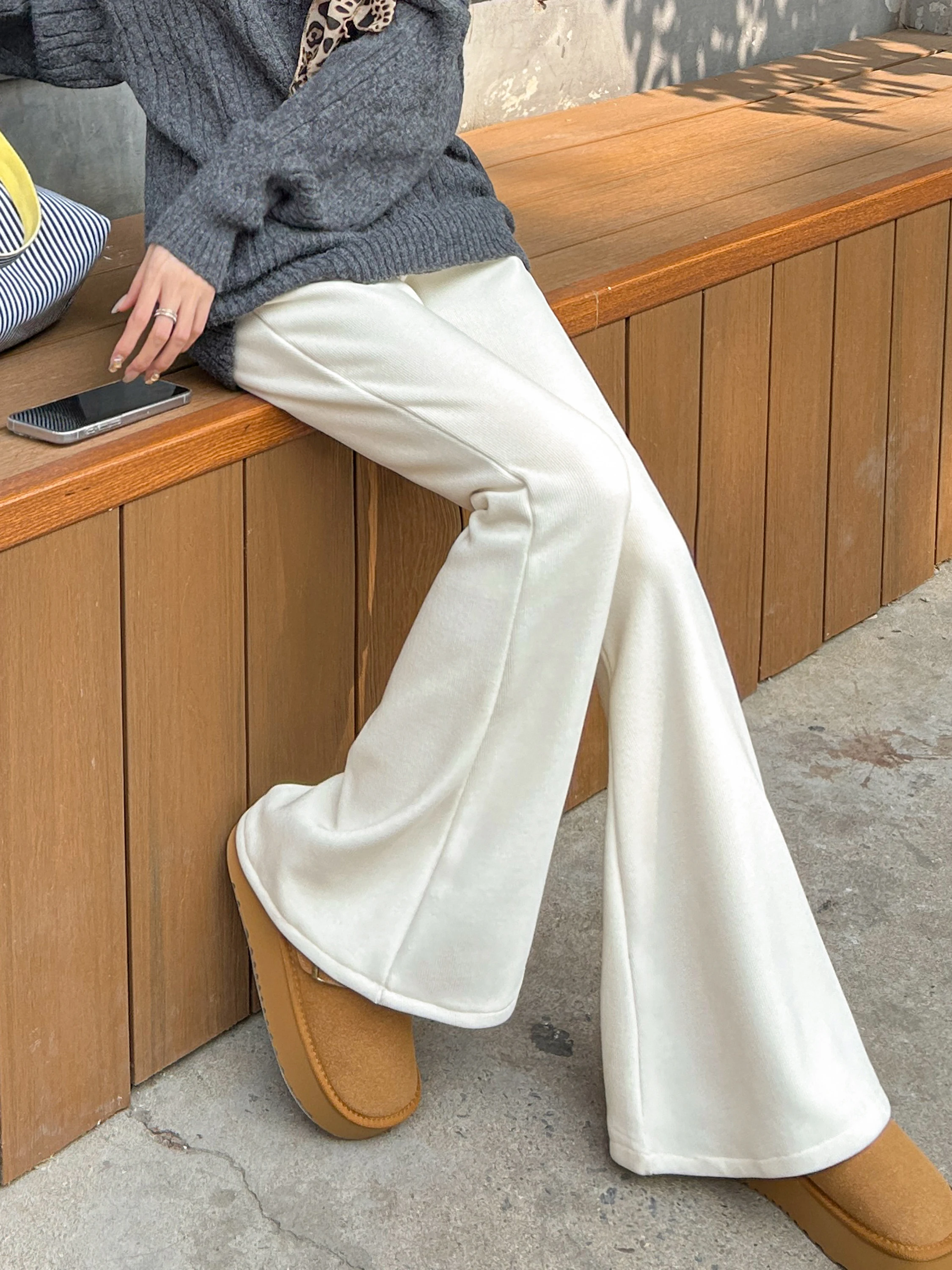 กางเกงขายาวทรงกระดิ่งผ้าลูกฟูกเอวสูงสำหรับผู้หญิง รุ่น Thiened Fce เหมาะสำหรับฤดูหนาว ทรงเข้ารูป ยาวคลุมเท้า สไตล์ลำลอง เหมาะสำหรับใส่ไปทำงาน