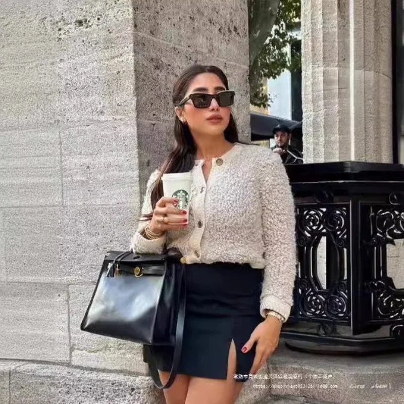 

Куртка из искусственного меха с круглым вырезом, однобортная однотонная белая меховая куртка, пушистая тонкая роскошная куртка из искусственной шерсти, плюшевое пальто, повседневные женские пальто