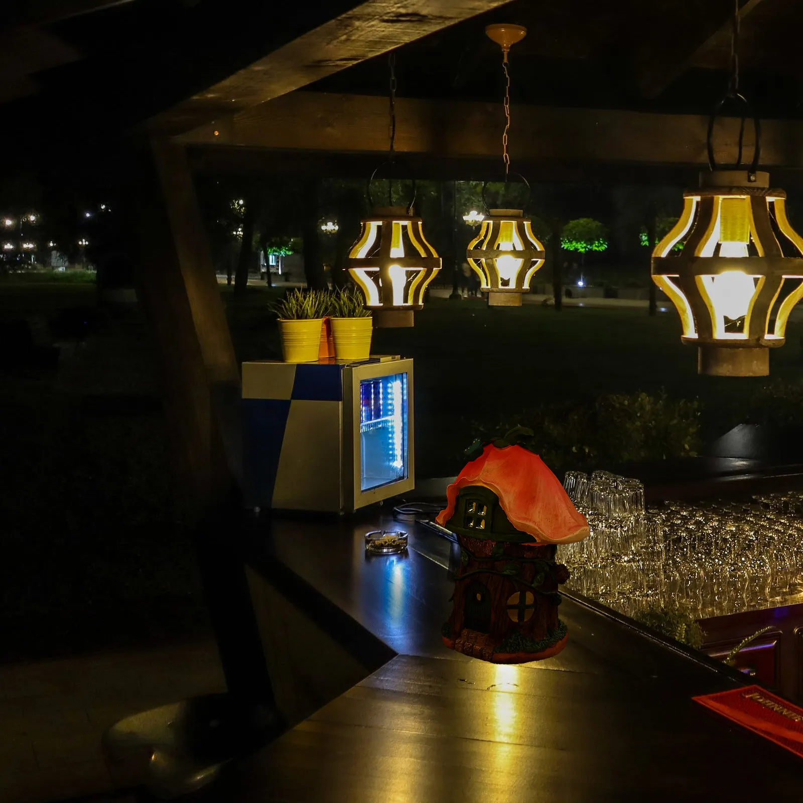 Solar Fairy Garden House Light Resin Material Exquisite Craftsmanship Decorative Outdoor Garden Light Patio Home Decor Statue