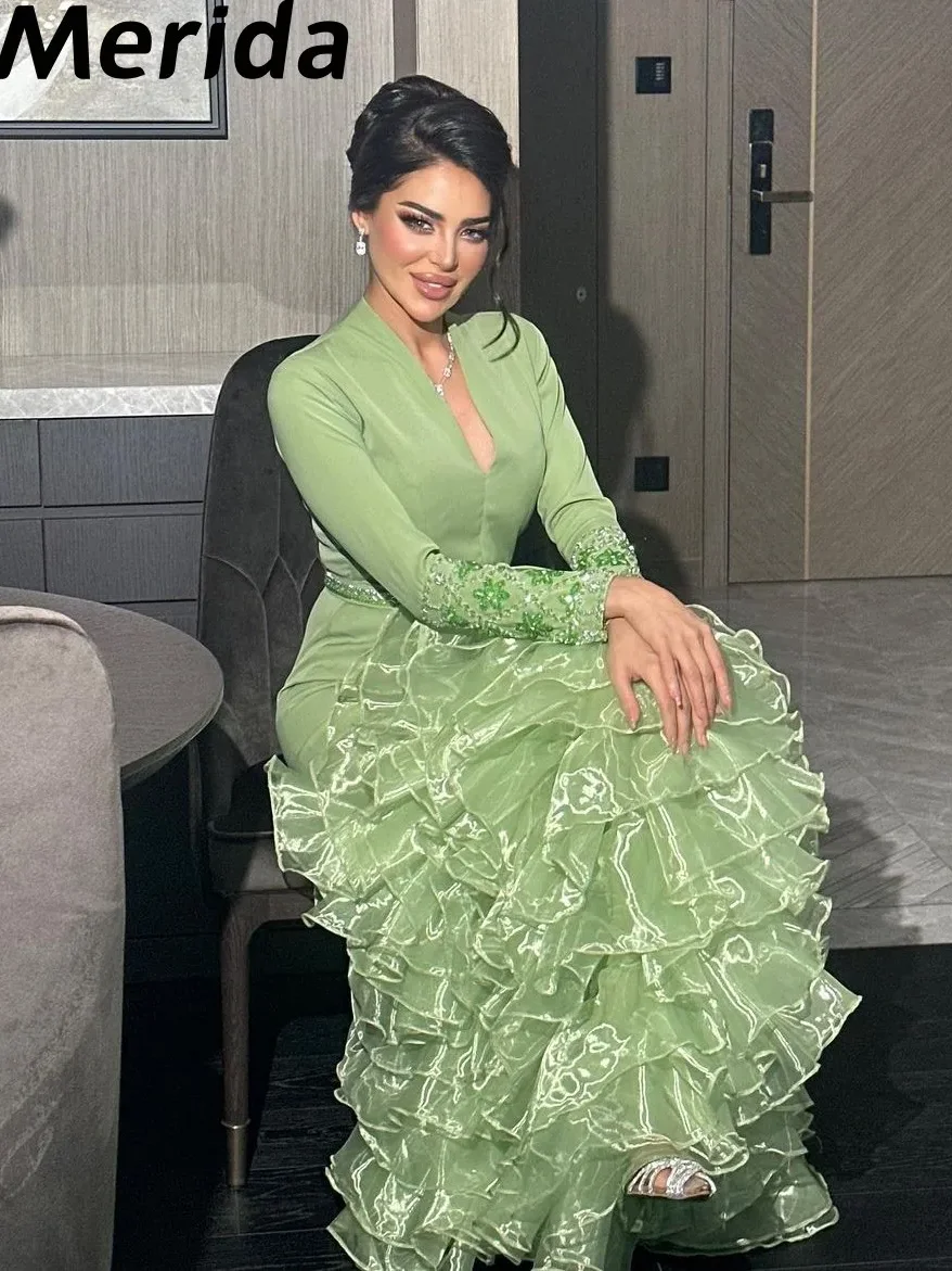 

Green Prom Dresses 2024 Rhinestone Beads Mermaid Organza Ruffles Long Sleeves Middle East Customizable Formal Occasion Dresses