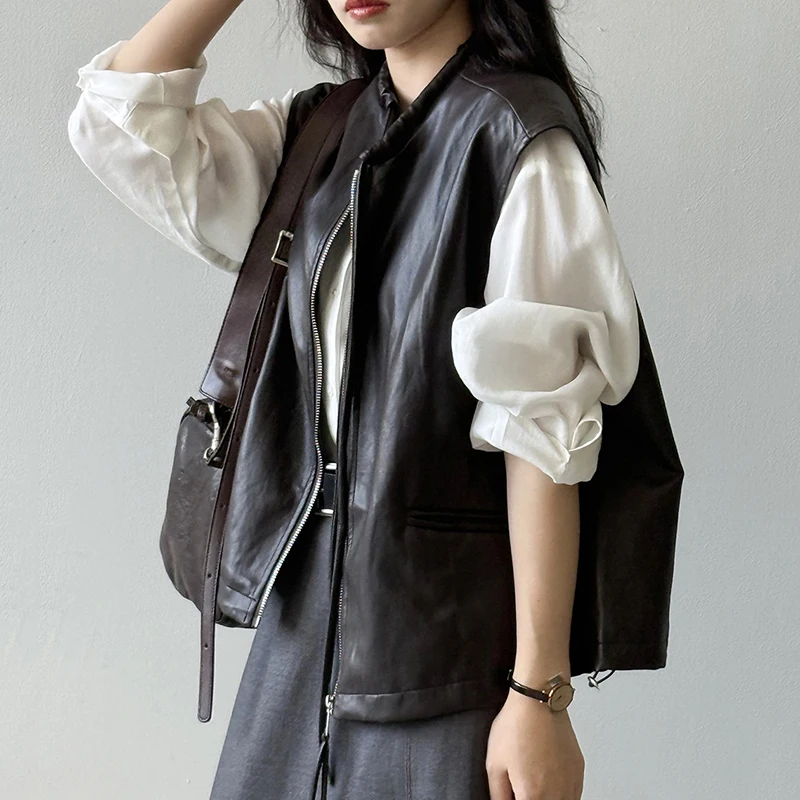 

Vintage PU Waistcoat Women Sleeveless Vest Coat Stylish Motor Zipper Pocket Loose Casual Vest Jacket Coat Fashion Streetwear