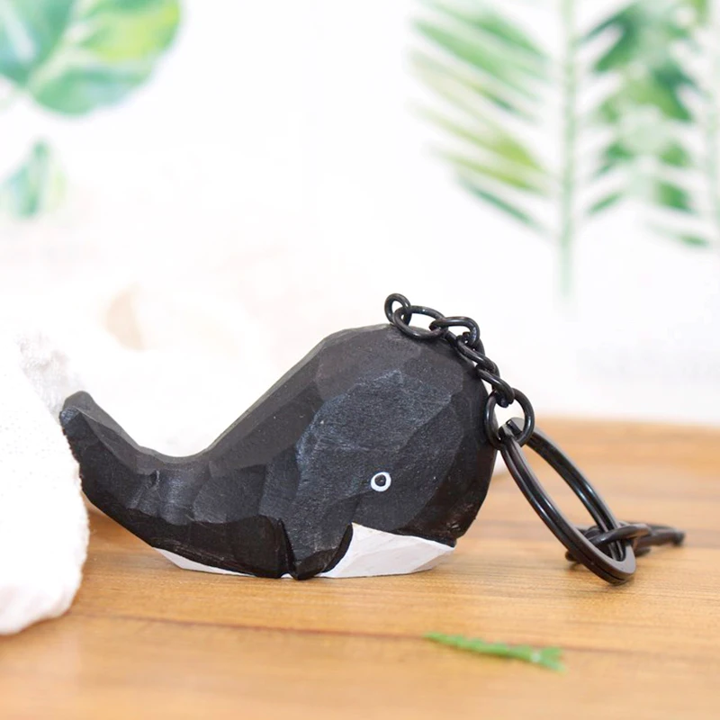 Cute Hand Carved Whale Keychain Wooden Fish Sea Animal Pendant Key Chain for Women Men Car Bag Hanging Keyring Jewelry Gifts