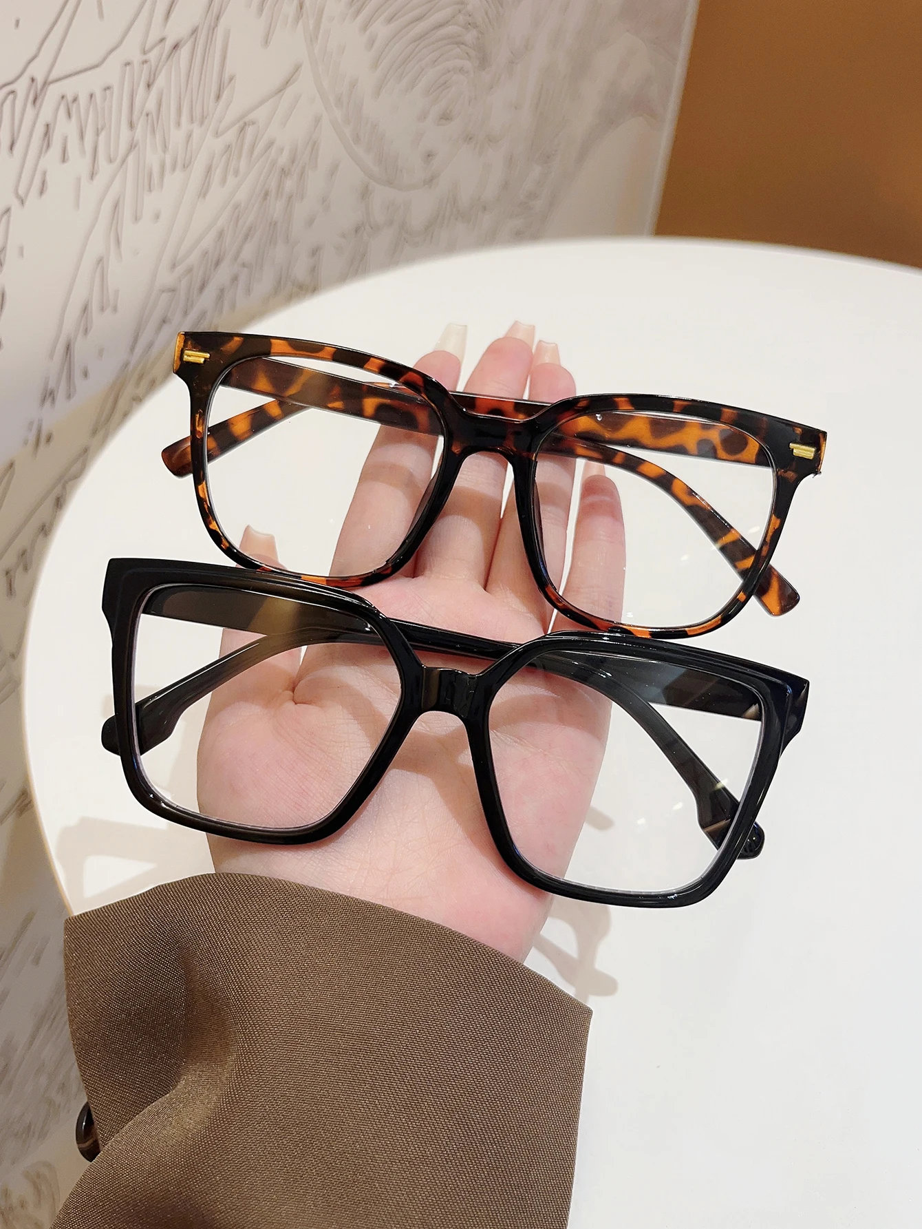 2Pcs Elegant Square Fashion Glasses Set Casual Personality Easiest for Match Party Travel Photo Decorative Glasses