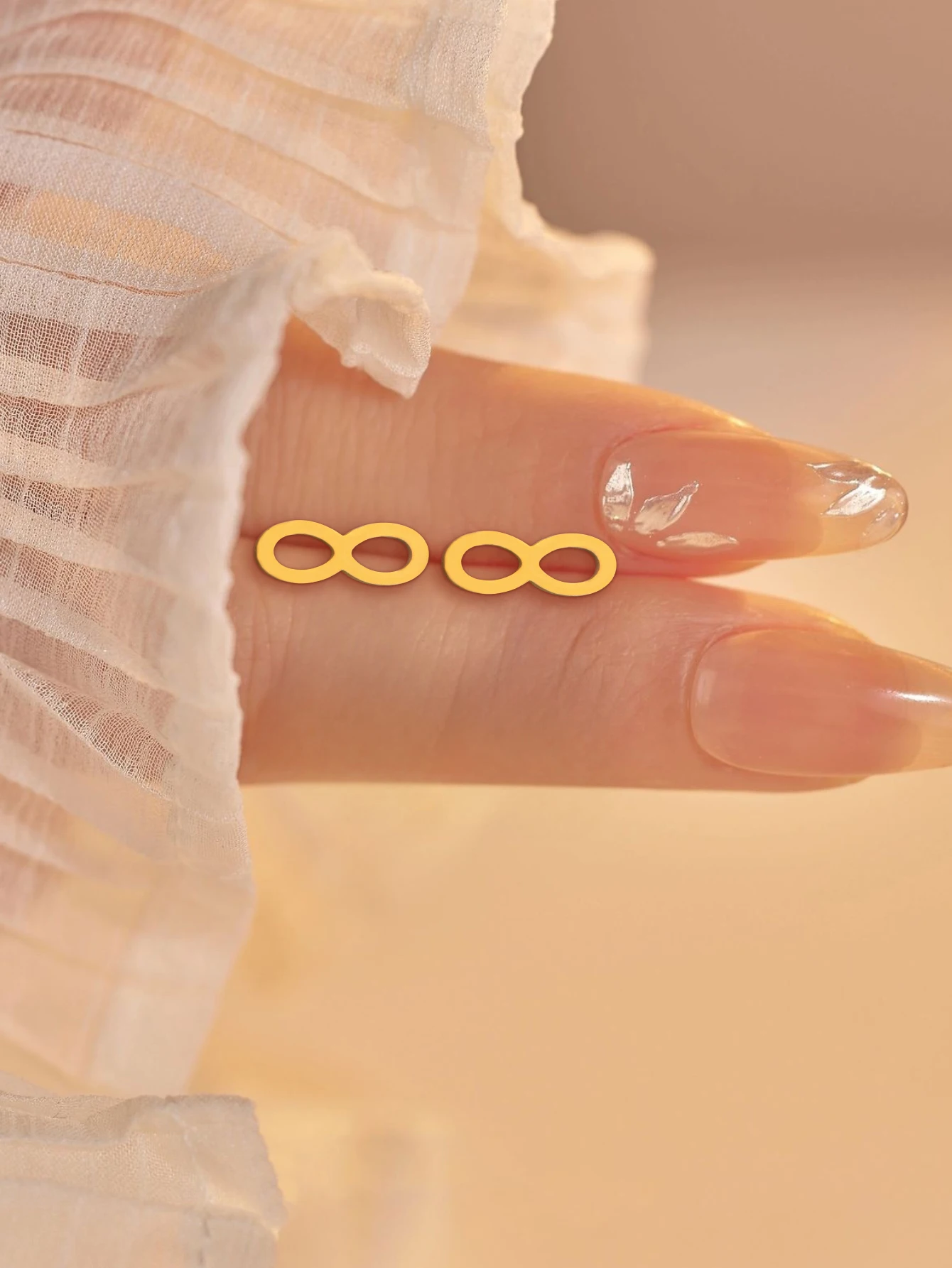 S1124 (игрушки, украшение, браслет, модель) купить от 179,00 руб. Двигатели и детали двигателя на 1rub.ru