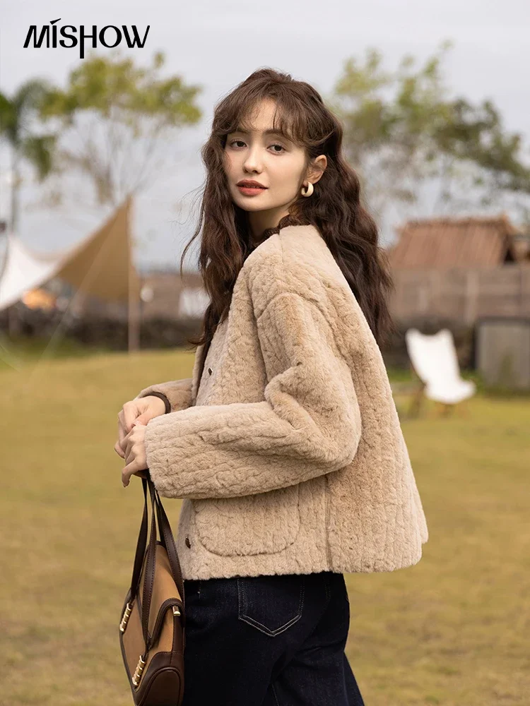 MISHOW Lamb Wool Coat for Women Winter Korean Short Single Breasted Oneck Jacket LooseThicken Warm Female Coats MXB45W0826