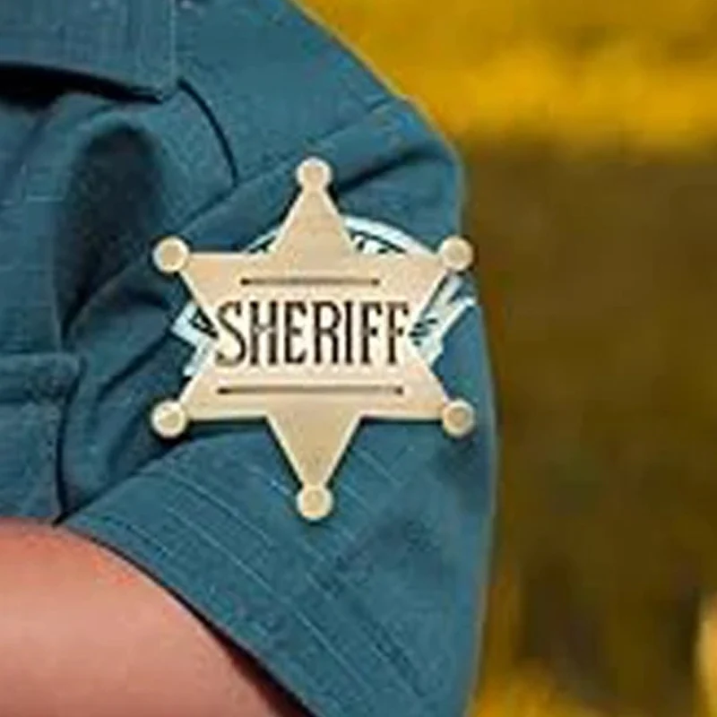 Creative Western Adult Sheriff Badges Costume Star Shaped Metal Pin Brooches Carnival Party Gifts for Halloween Cowboy Honor Toy