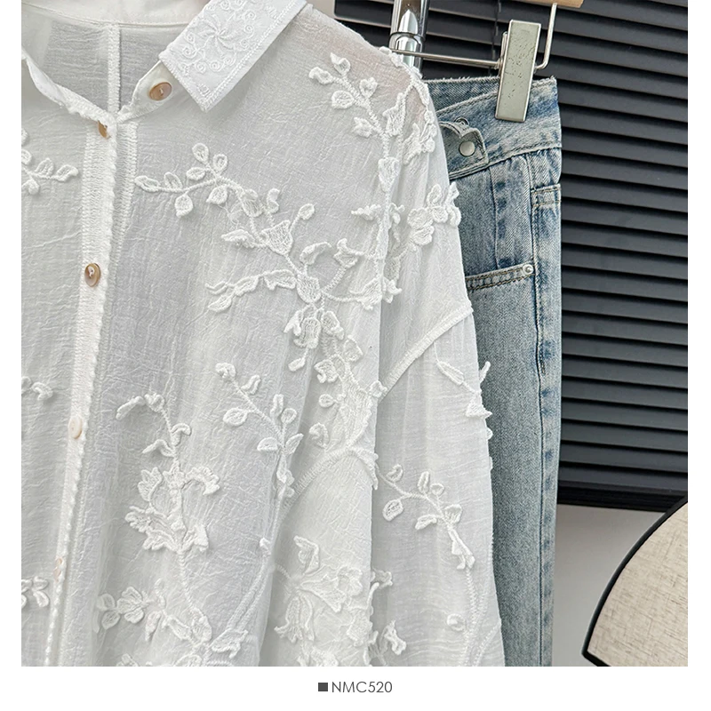 Embroidery Stereo Jacquard Gentle Blouses Single-breasted Lace Patchwork Age Reducing Blusas 2024 Spring Autumn New Chic Shirts