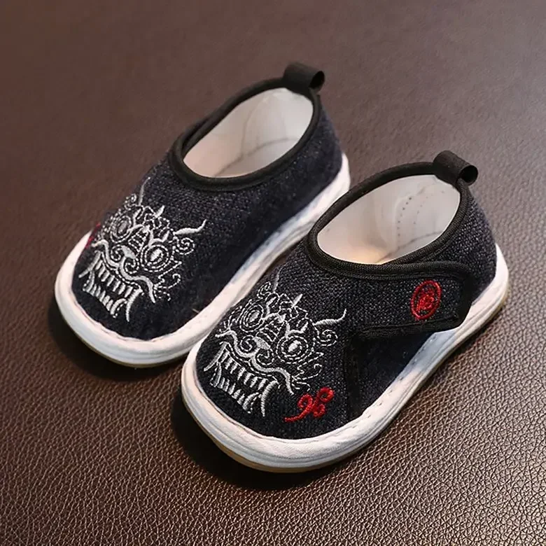 Chinese Handmade Lion Embroidery Children Hanfu Shoes Boys Girls Spring Autumn Baby Shoes Thousand-layer Bottom 1-3 Years Old