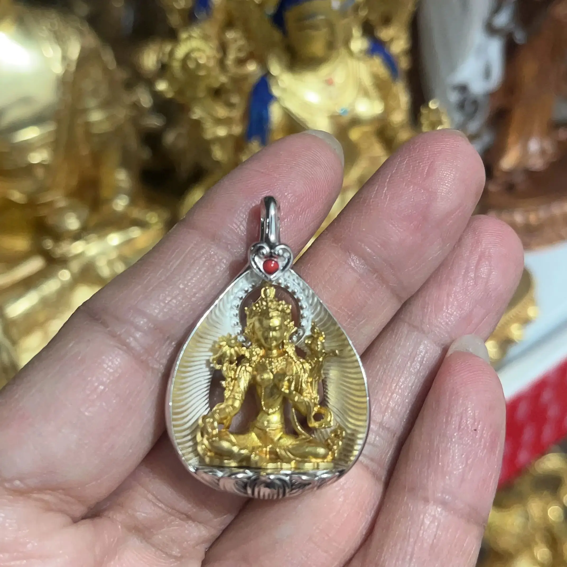 

Asia Thailand Tibet Buddhist pocket efficacious Goddess Green Tara Amulet Tibetan silver Pendant safety good luck talisman