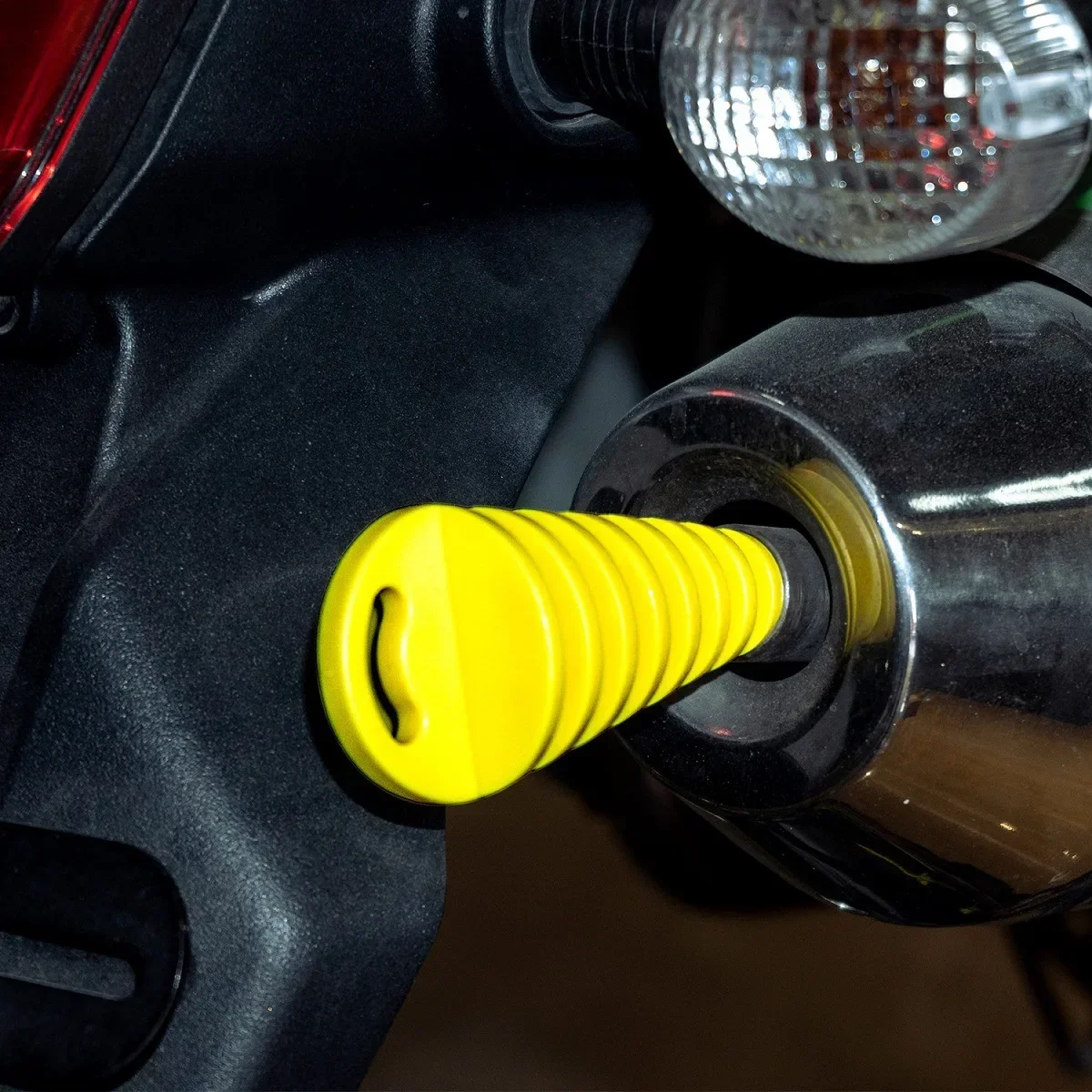 Colorful Motorcycle Rubber Exhaust Plug Dirt Bike Tailpipe PVC Waterproof Plug Muffler Dustproof 7 Colors Motorcycle Accessories