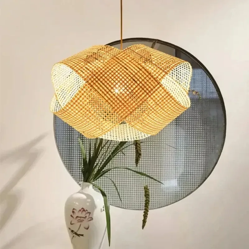 Decorative Woven Rattan Natural Bamboo Shade Hanging Light Vintage Handmade Craft Ceiling Pendant Lamp for Hotel Apartment House