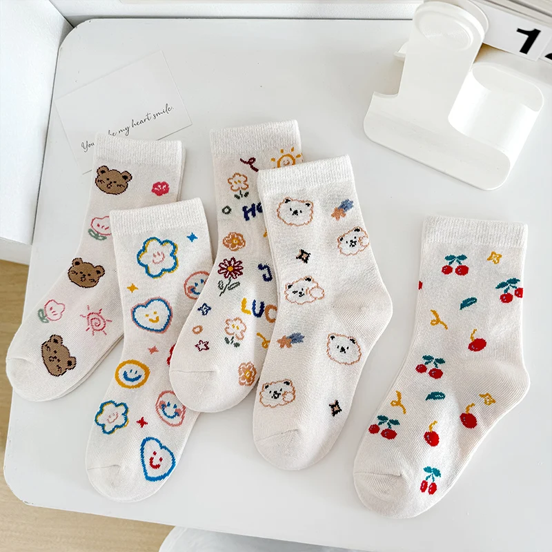 

Five pairs of soft and comfortable cartoon colorful teddy bear short socks for girls in spring and autumn